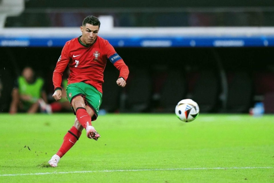 NBA：独行侠击败雄鹿 东契奇全场三双